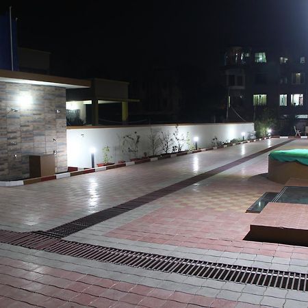 Hira Laxmi Residency Hotell Alībāg Exteriör bild